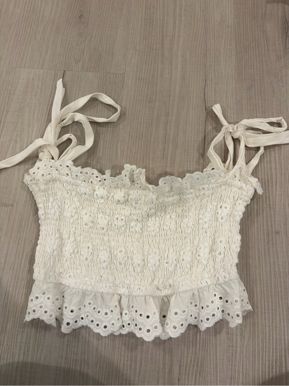Gab & Kate women’s adjustable Ruffle Top - Picture 4 of 4